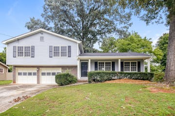 4269 Castle Gate Dr Snellville, GA 30039